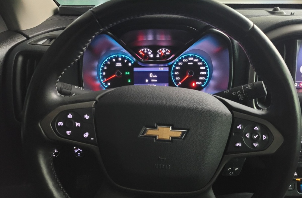 Chevrolet (GM Daewoo) real new colorado