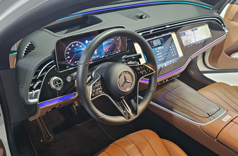 Mercedes-Benz E-Class W214