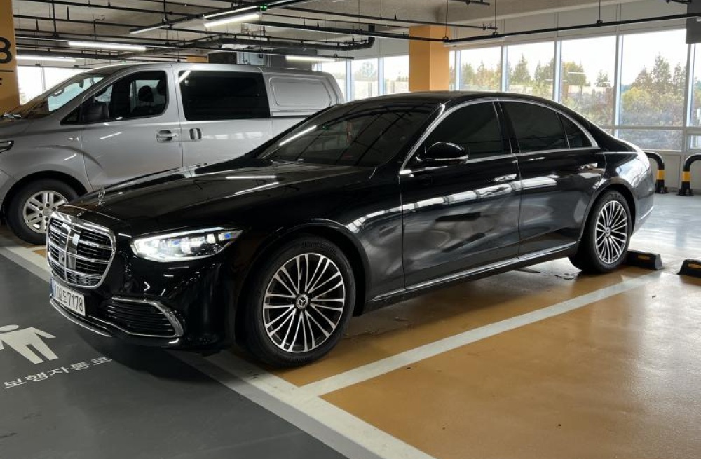 Mercedes-Benz S-Class W223
