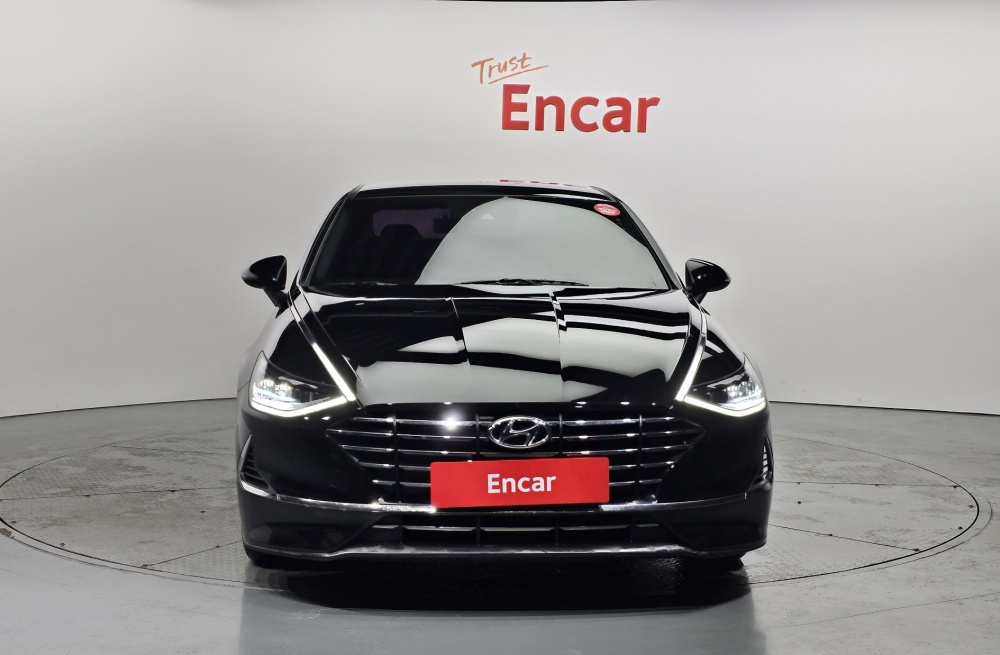 Hyundai Sonata (DN8)