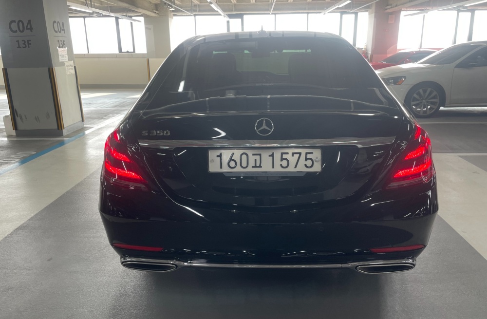 Mercedes-Benz S-Class W222