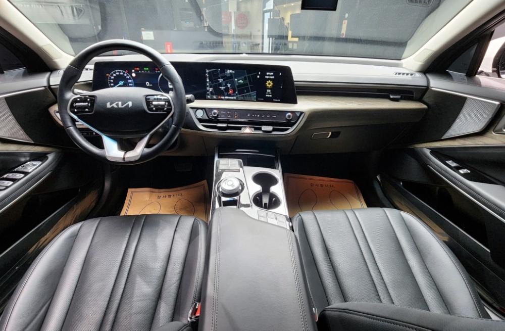 Kia K8