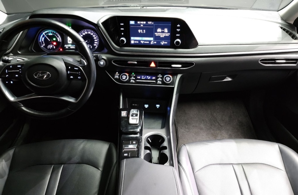 Hyundai Sonata Hybrid (DN8)