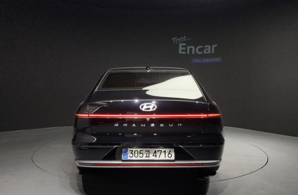 Hyundai Grandeur Hybrid (GN7)