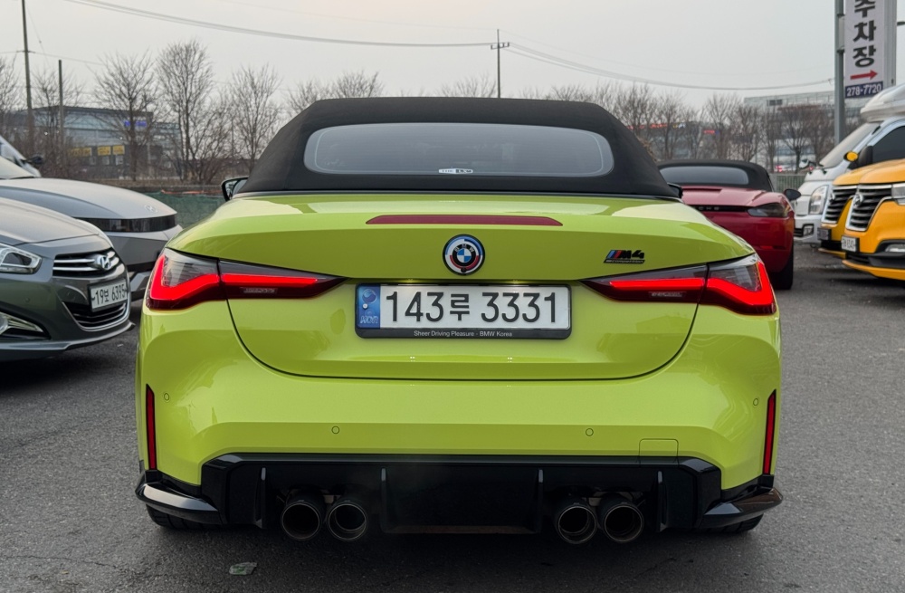 BMW M4 (G82)