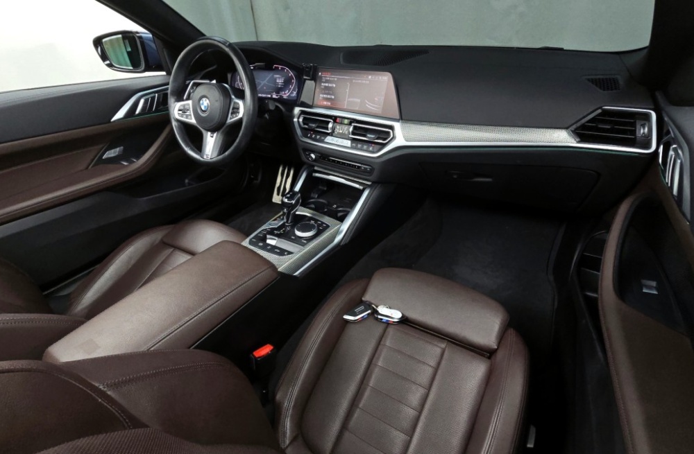 BMW 4 series (G22)