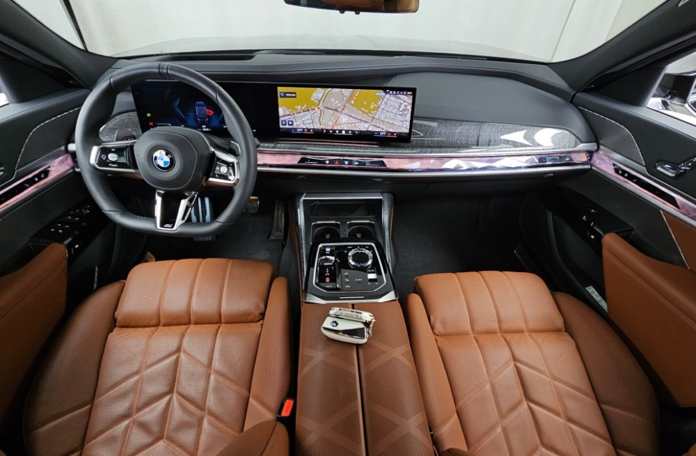 BMW 7 Series (G70)