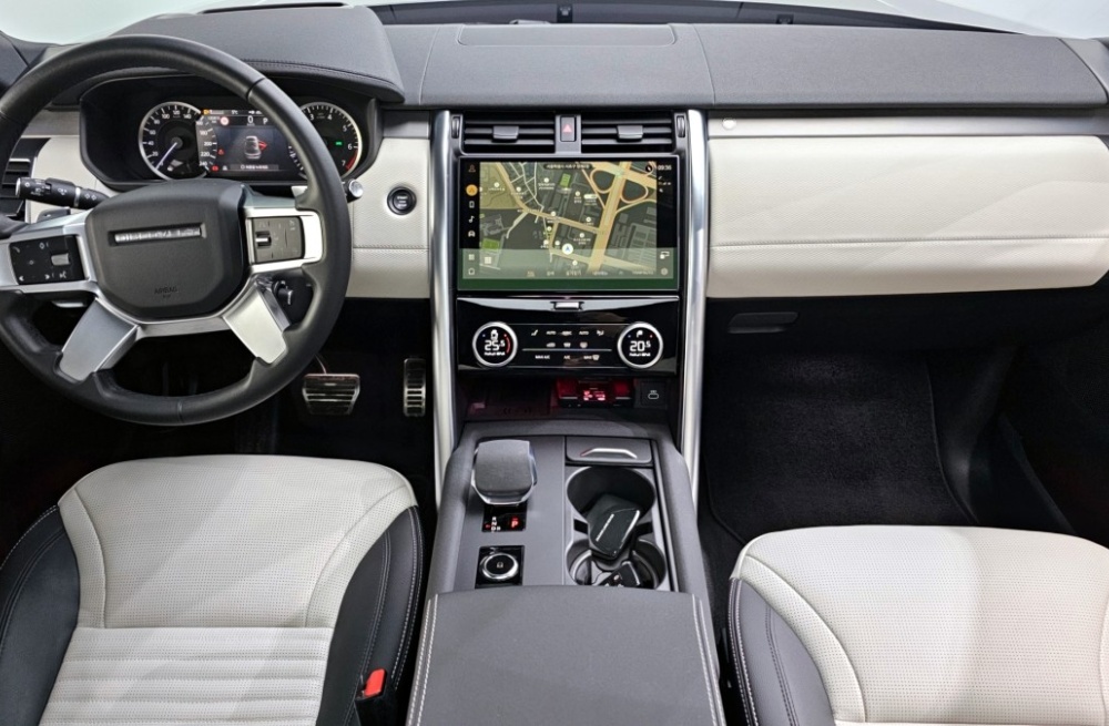 Land rover discovery 5