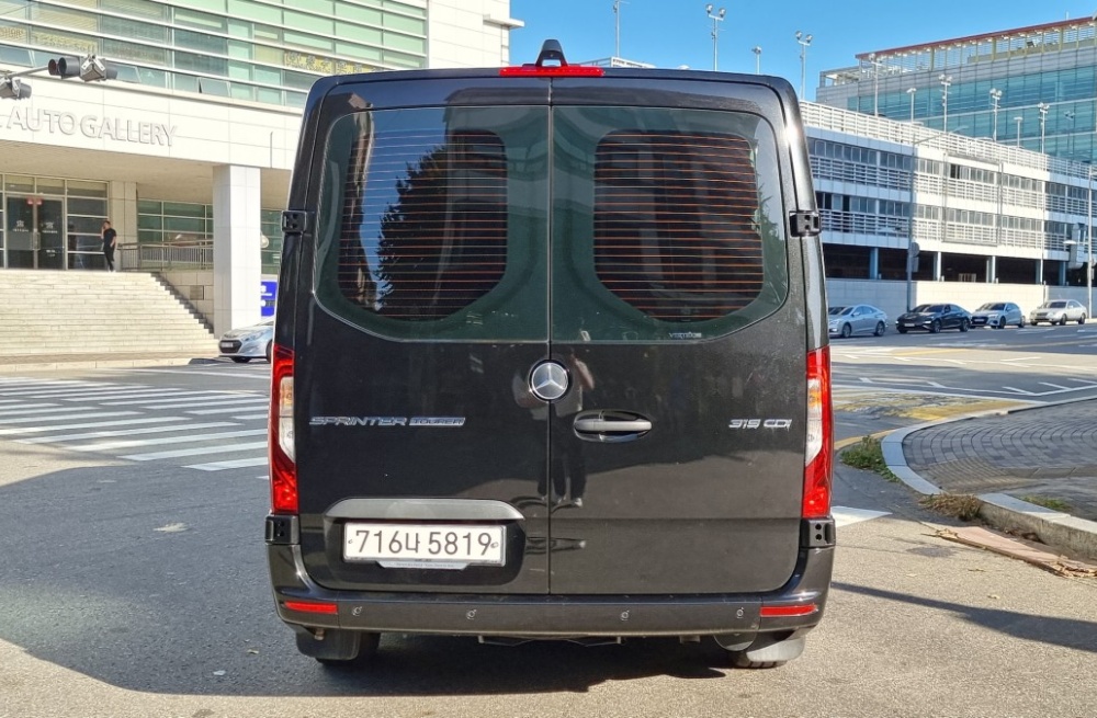 Mercedes-Benz sprinter