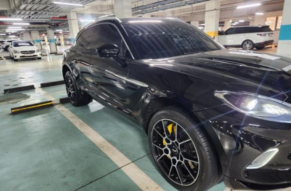 Aston martin DBX