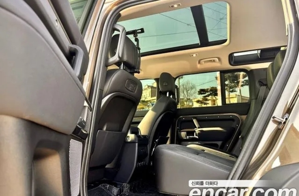 Land rover Defender (L663)