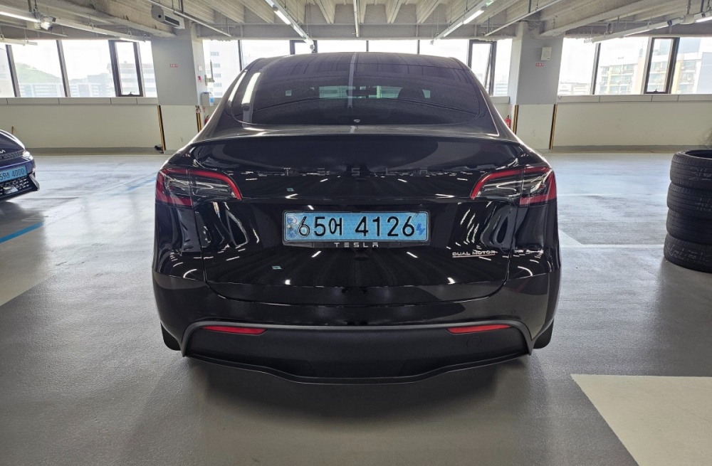 Tesla model Y