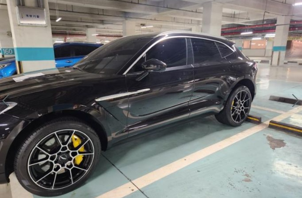 Aston martin DBX