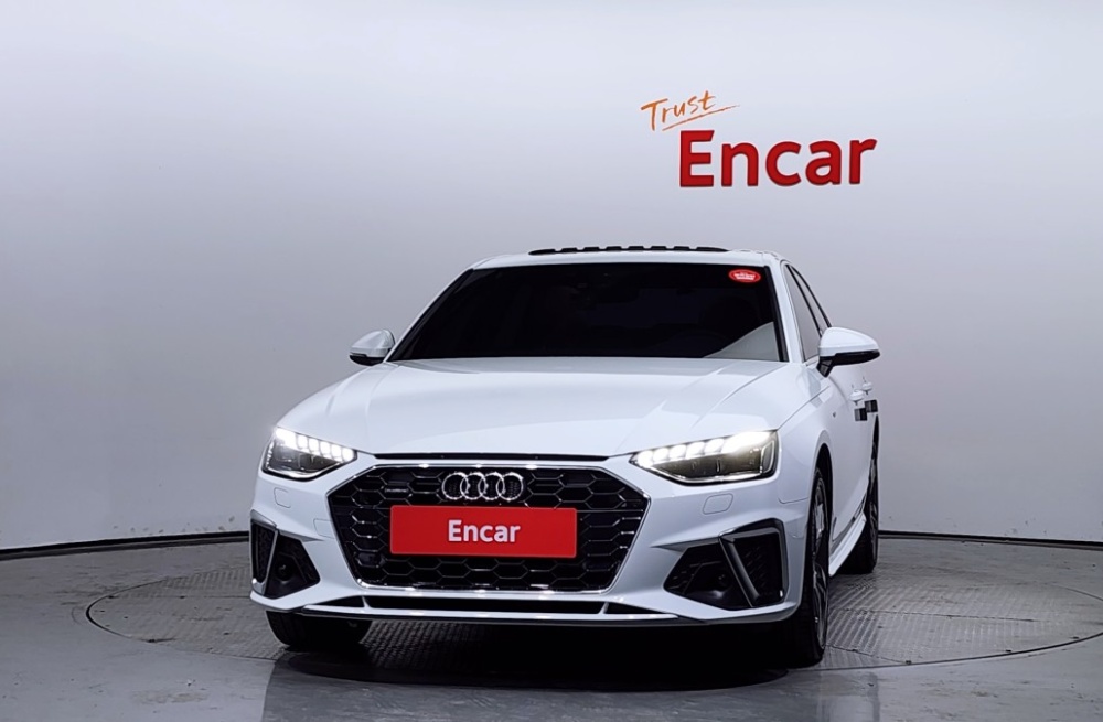 Audi A4 (B9)