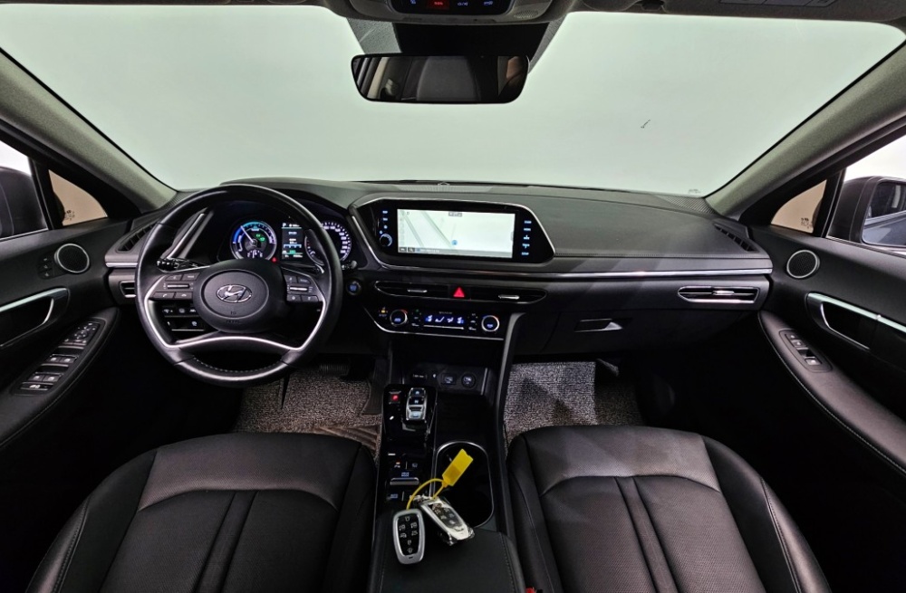 Hyundai Sonata Hybrid (DN8)