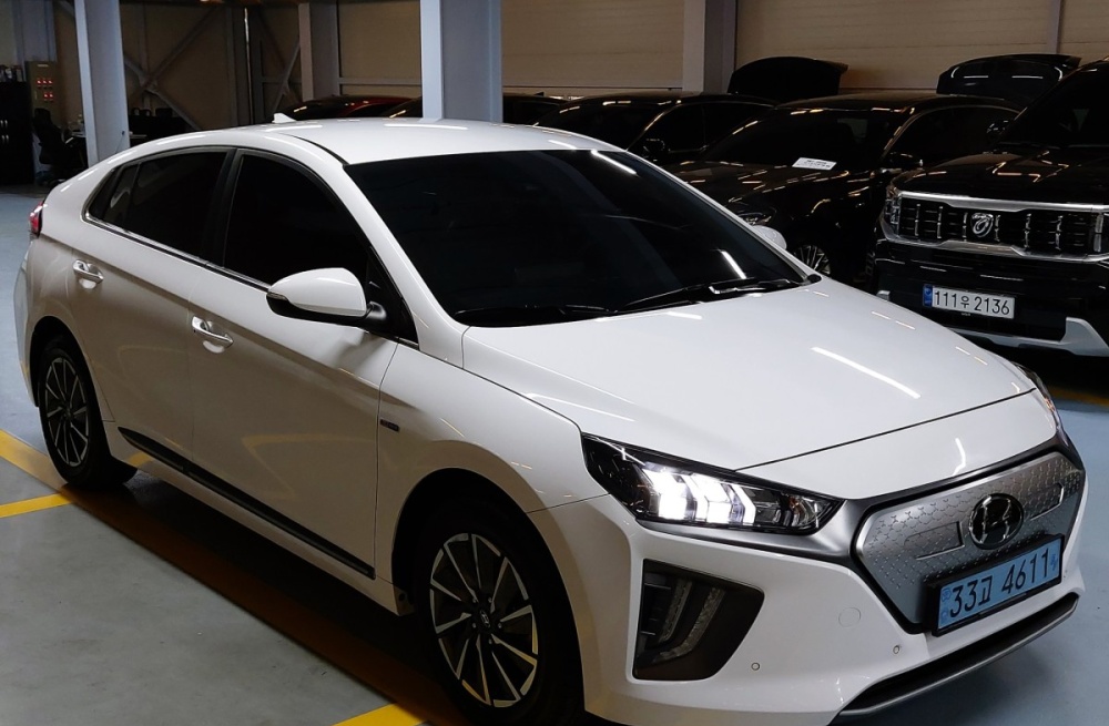 Hyundai The new Ioniq electric