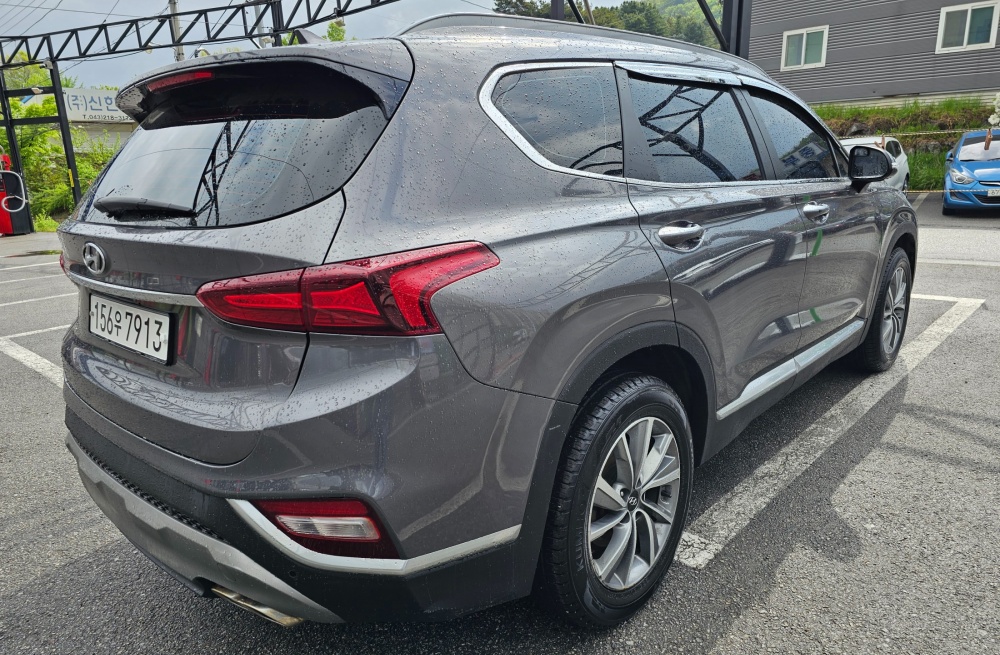 Hyundai Santa Fe TM