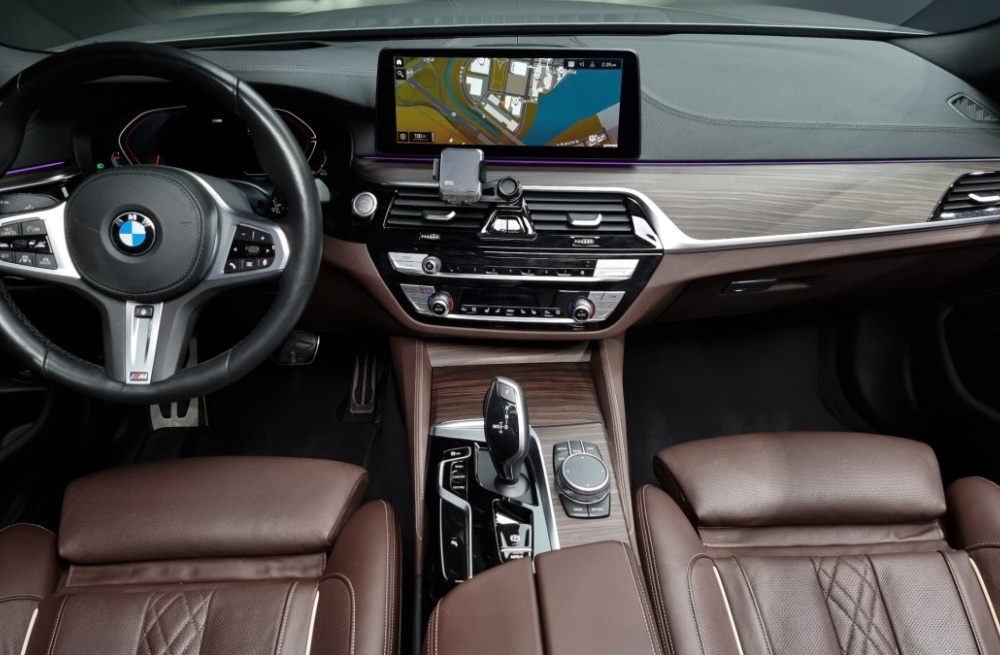 BMW 5 series (G30)