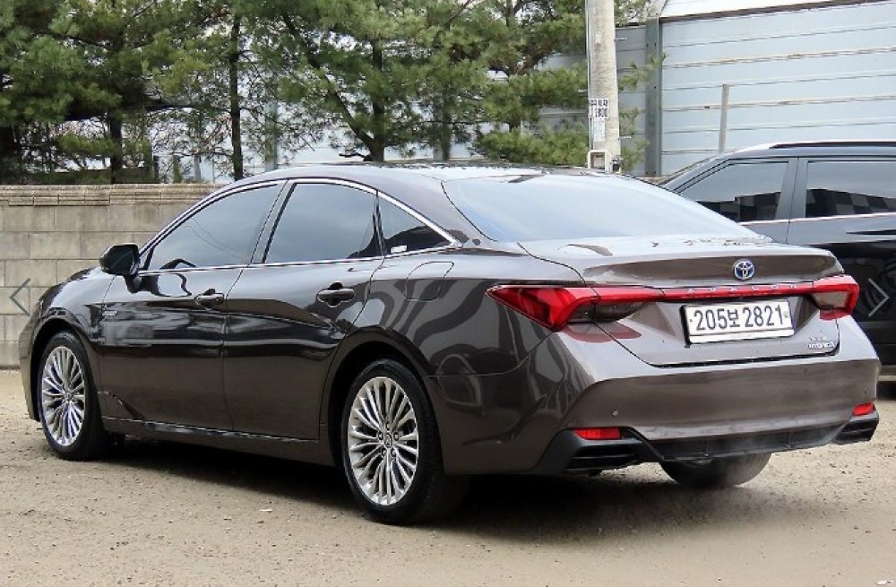 Toyota Avalon 5th generation