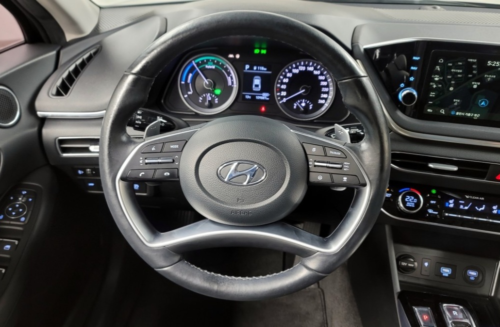 Hyundai Sonata Hybrid (DN8)