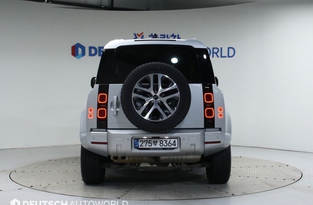 Land rover Defender (L663)