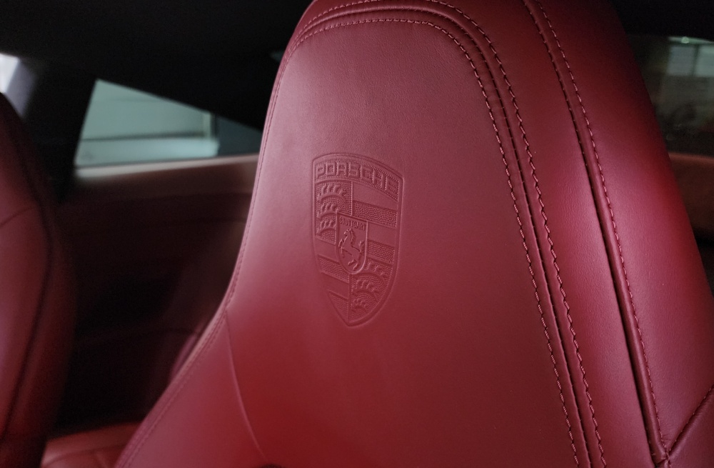 Porsche 911 (992)
