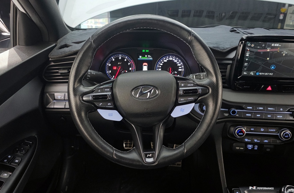 Hyundai Veloster (JS)