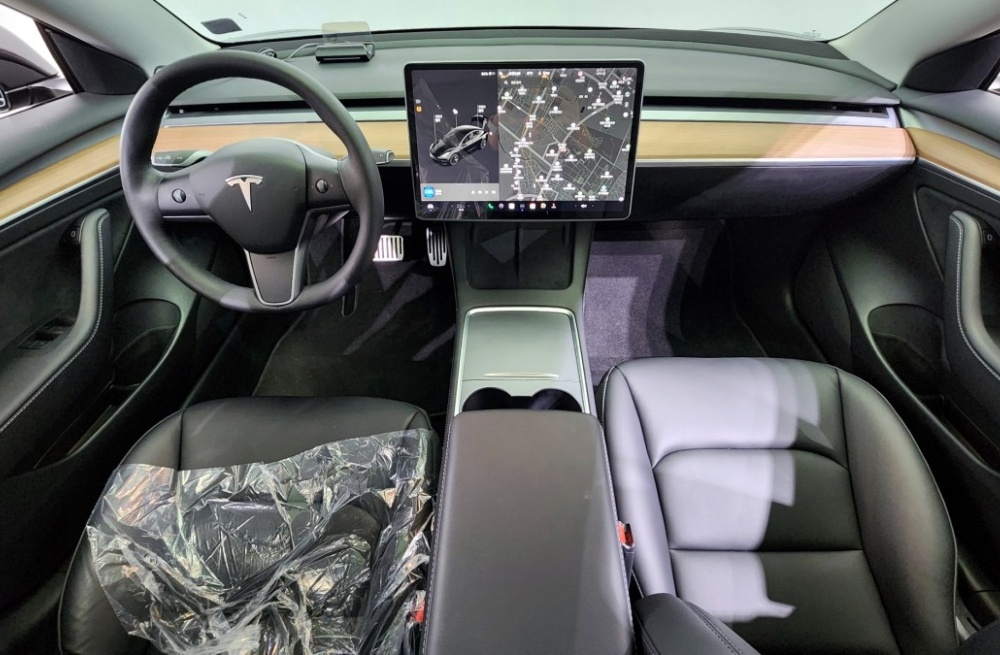 Tesla model 3