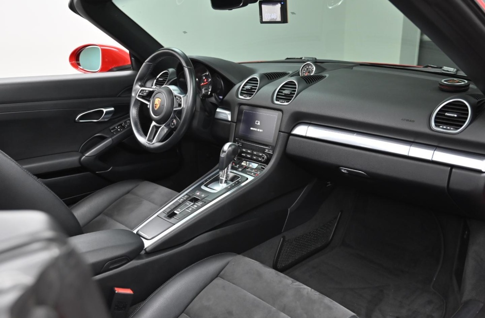 Porsche 718 boxster
