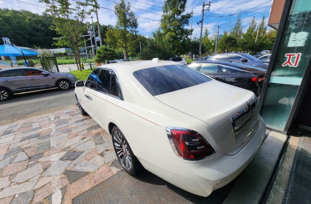 Rolls royce Ghost 2nd generation