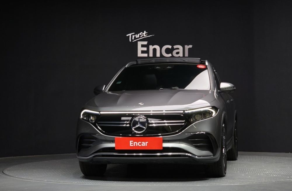 Mercedes-Benz EQA-H243
