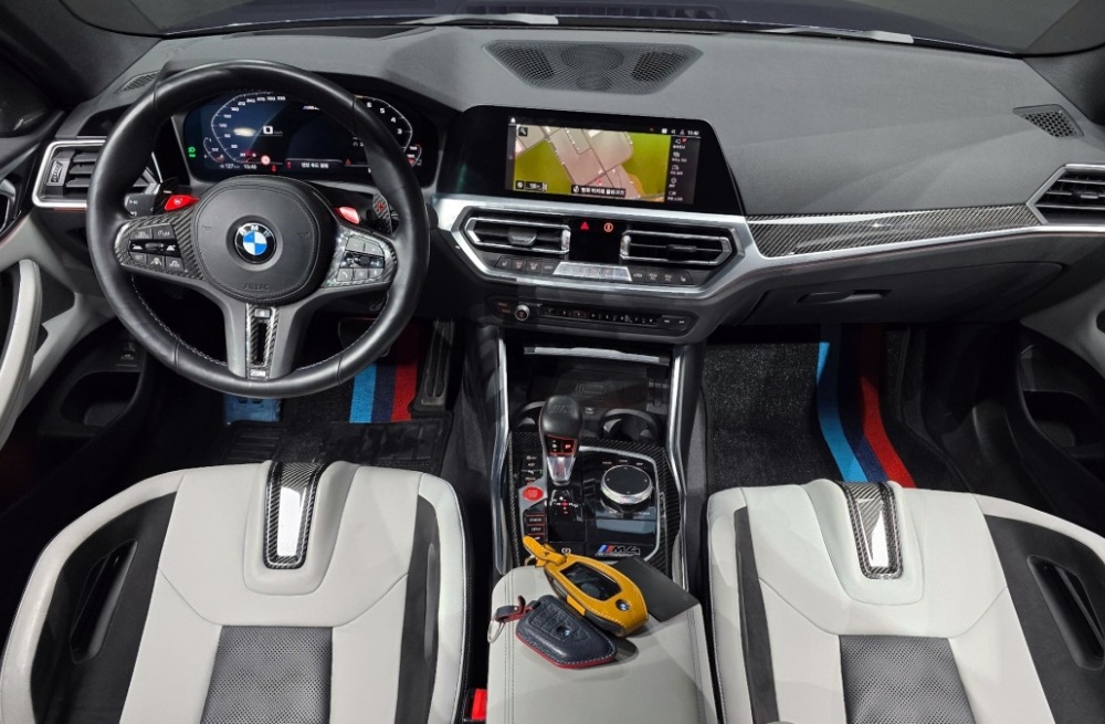 BMW M4 (G82)