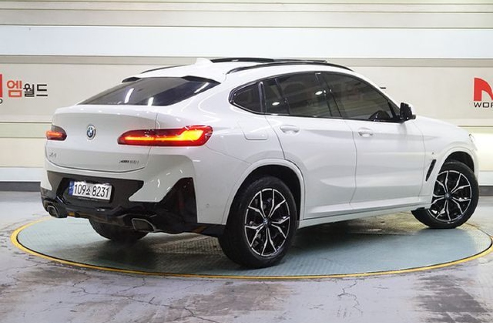 BMW X4 (G02)