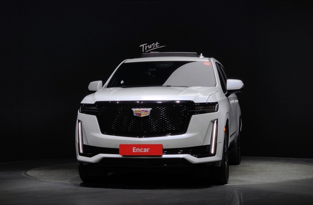 Cadillac Escalade 5th Gen