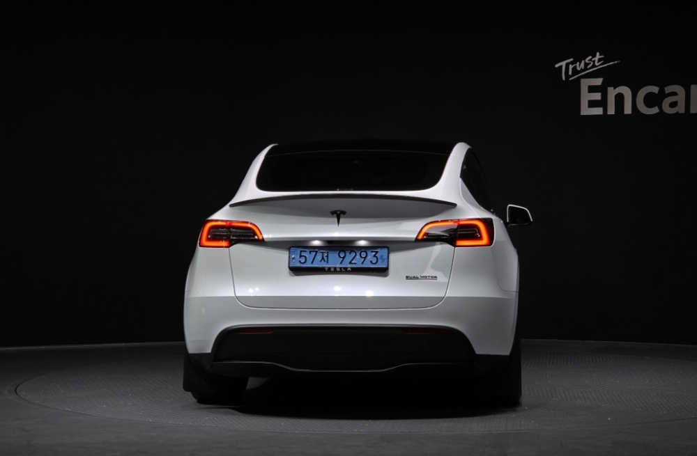 Tesla model Y