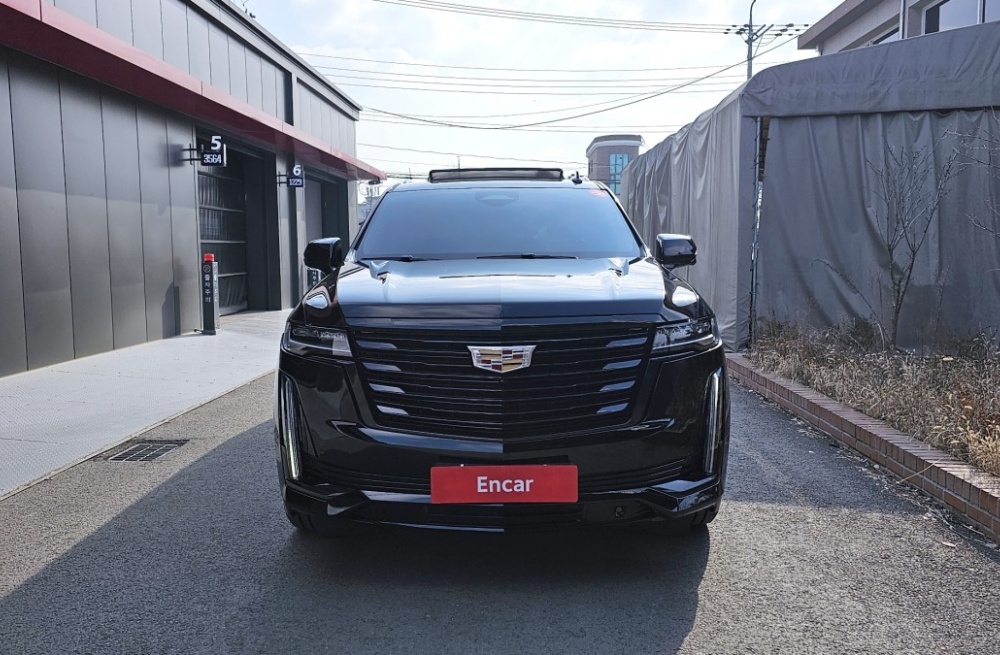 Cadillac Escalade 5th Gen