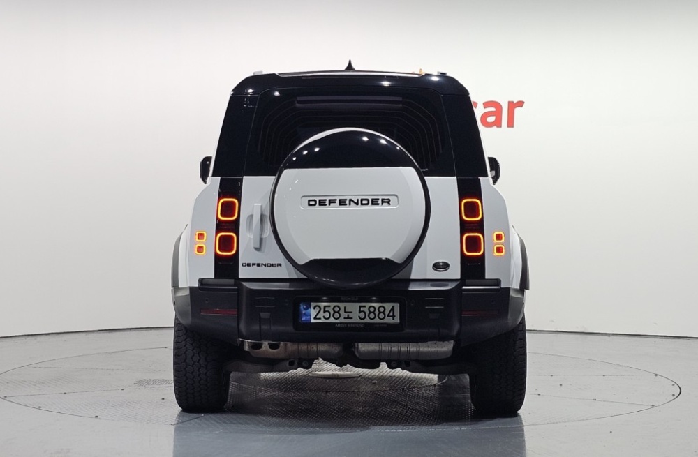 Land rover Defender (L663)