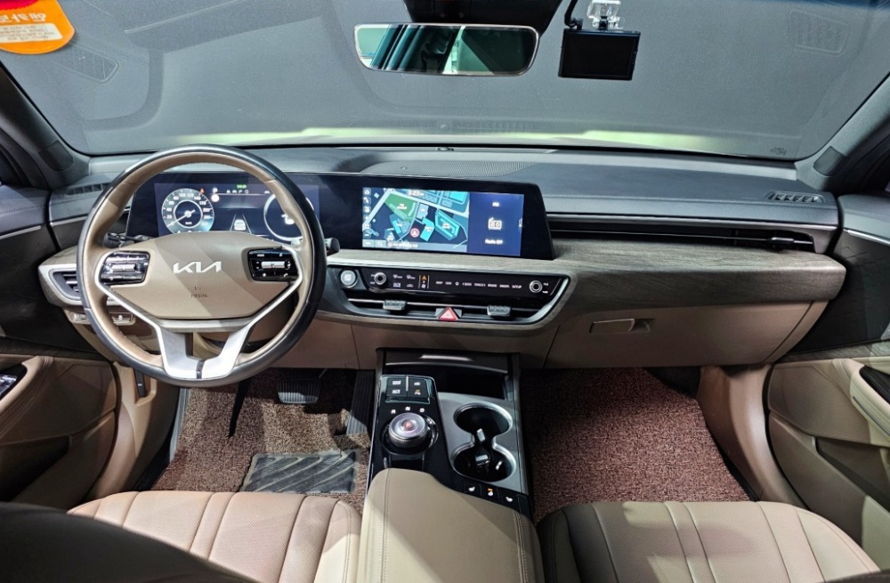 Kia K8