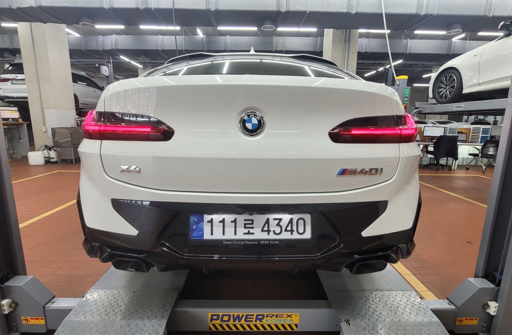 BMW X4 (G02)