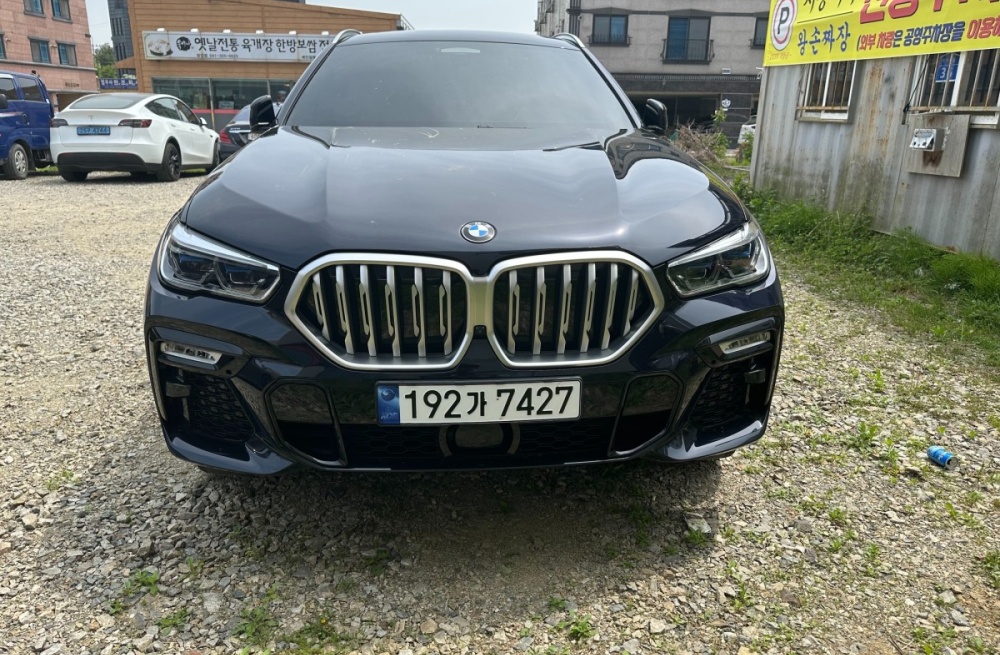 BMW X6 (G06)