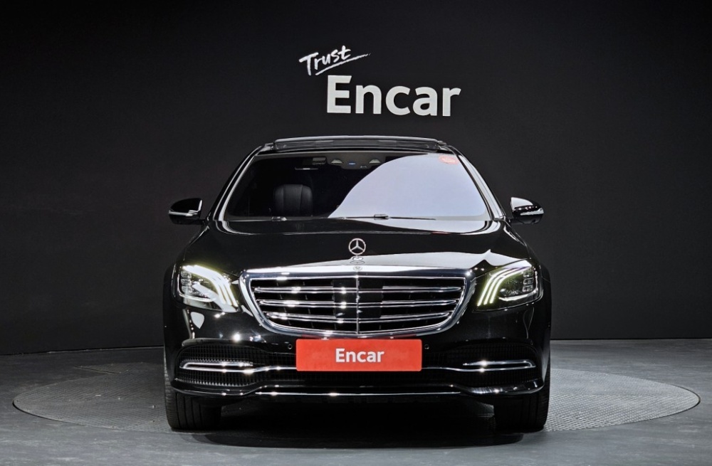 Mercedes-Benz S-Class W222