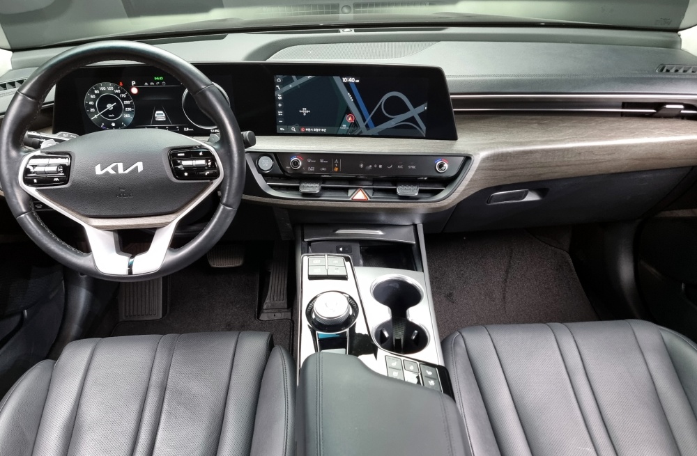 Kia K8