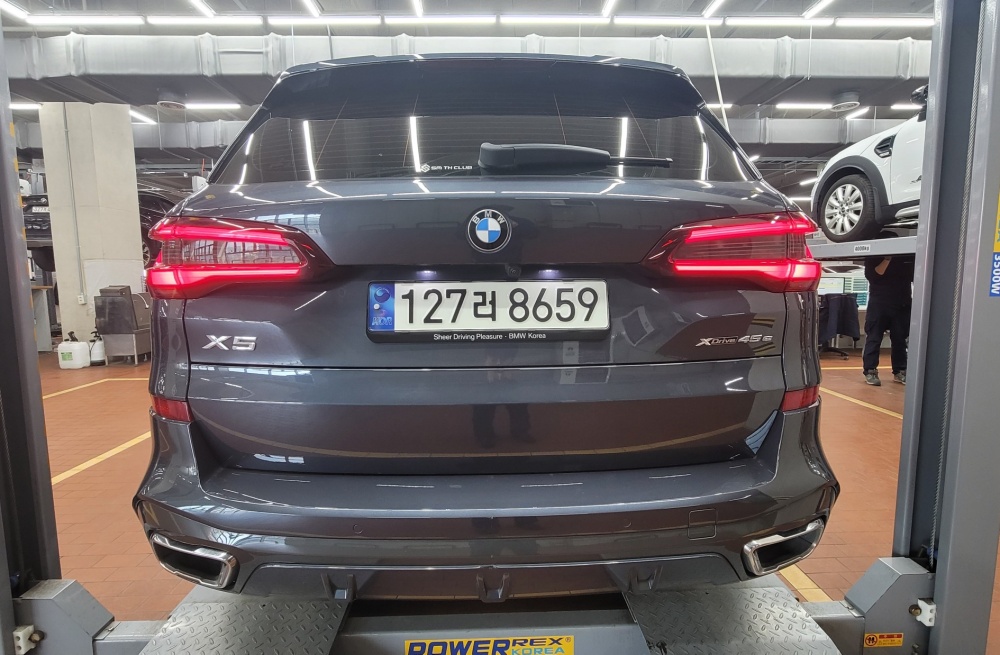 BMW X5 (G05)