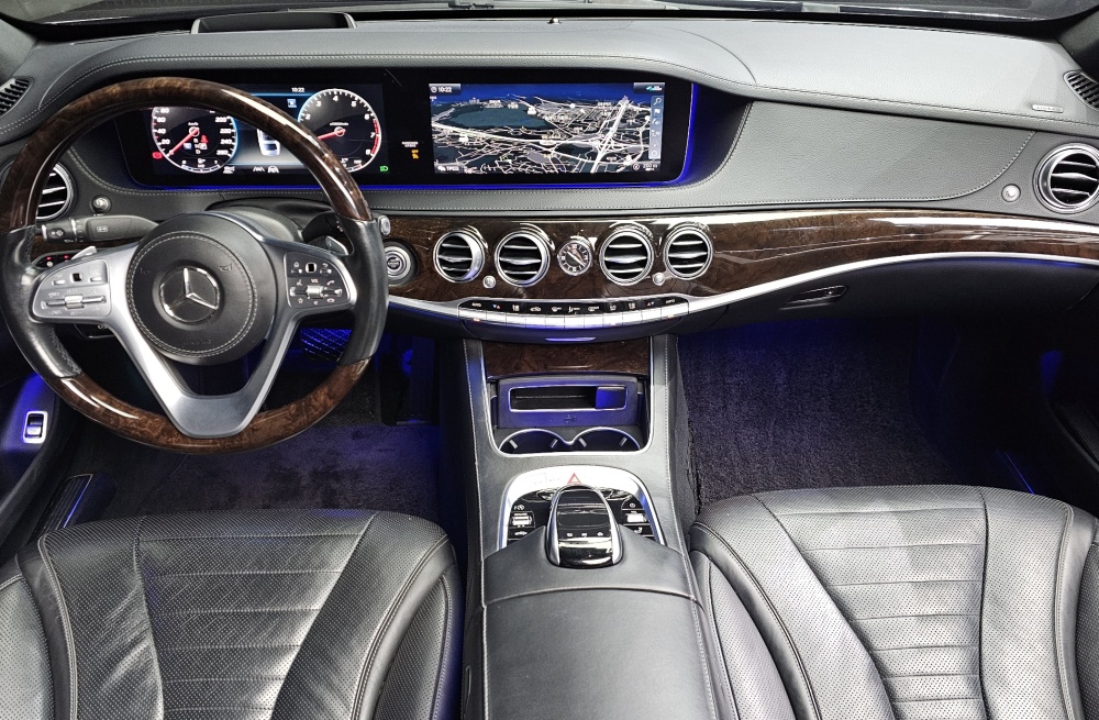 Mercedes-Benz S-Class W222