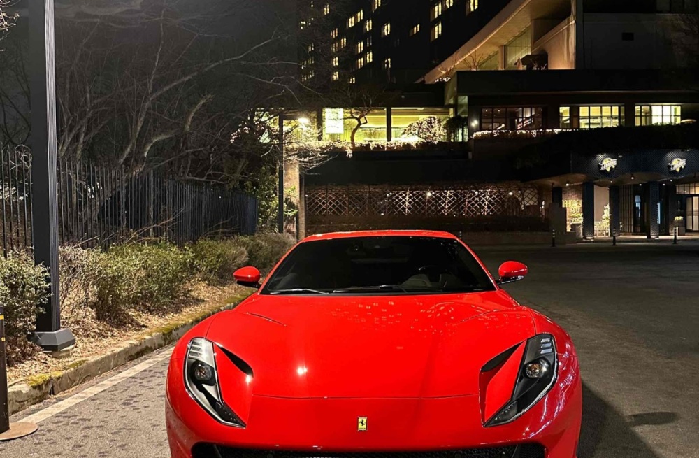 Ferrari 812 super fast