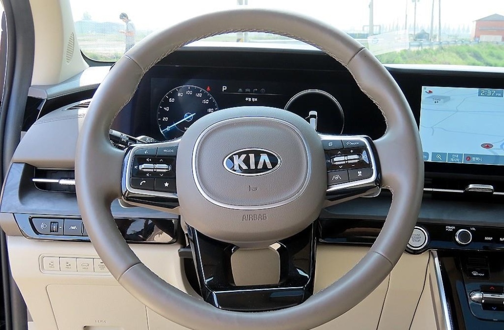 Kia Carnival 4th generation