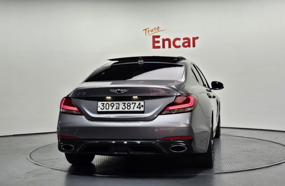Genesis G70