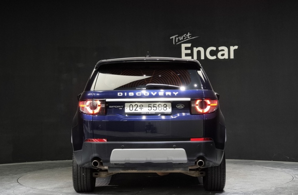 Land rover discovery sport