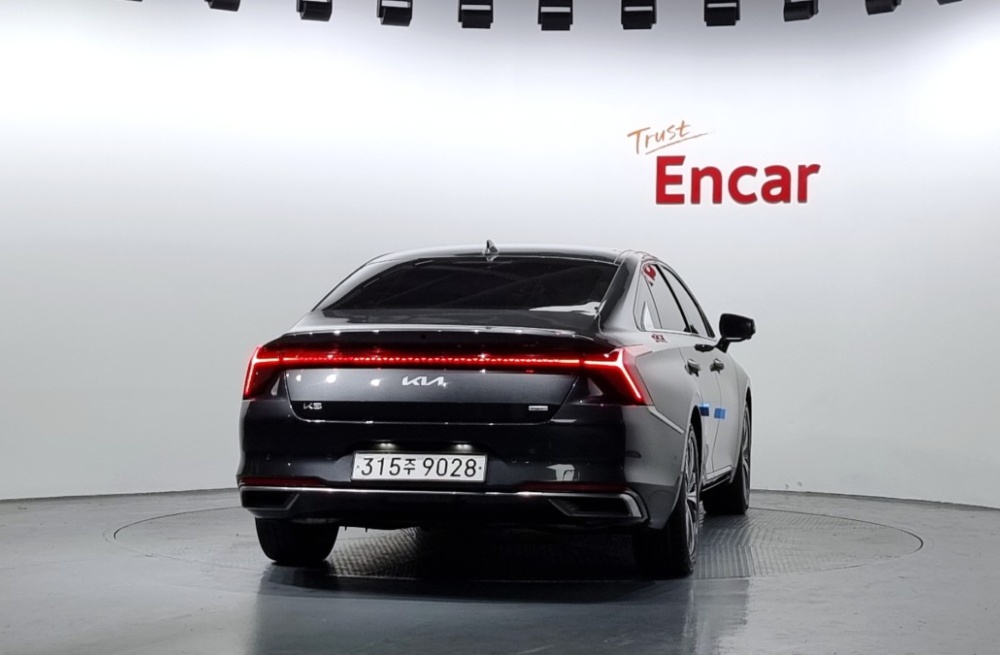 Kia K8 Hybrid
