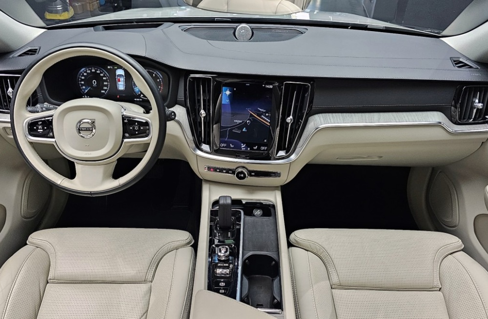 Volvo V60 Cross Country 2nd Generation